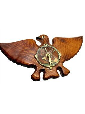 Americana Rustic Wooden Eagle Wall Decor Vintage Brass Detailing READ